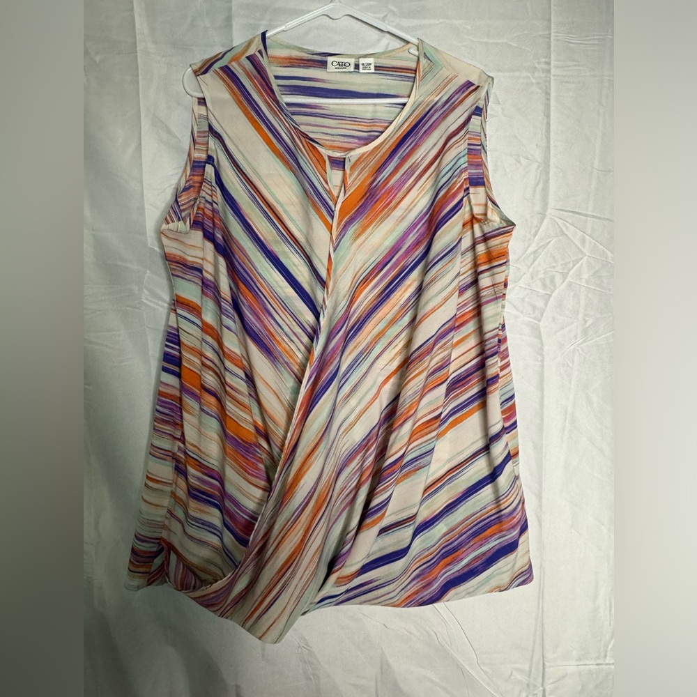 Sleeveless 18/20W blouse